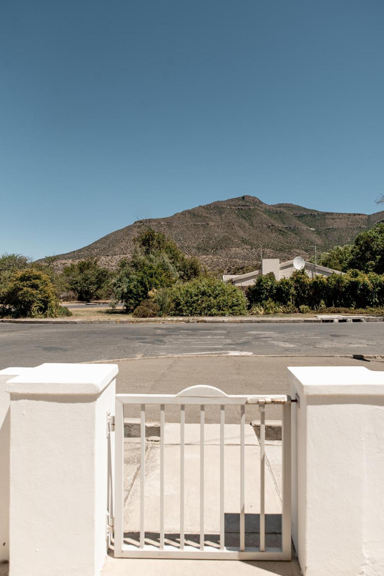 River Bend Guesthouses Graaff-Reinet Eksteriør bilde